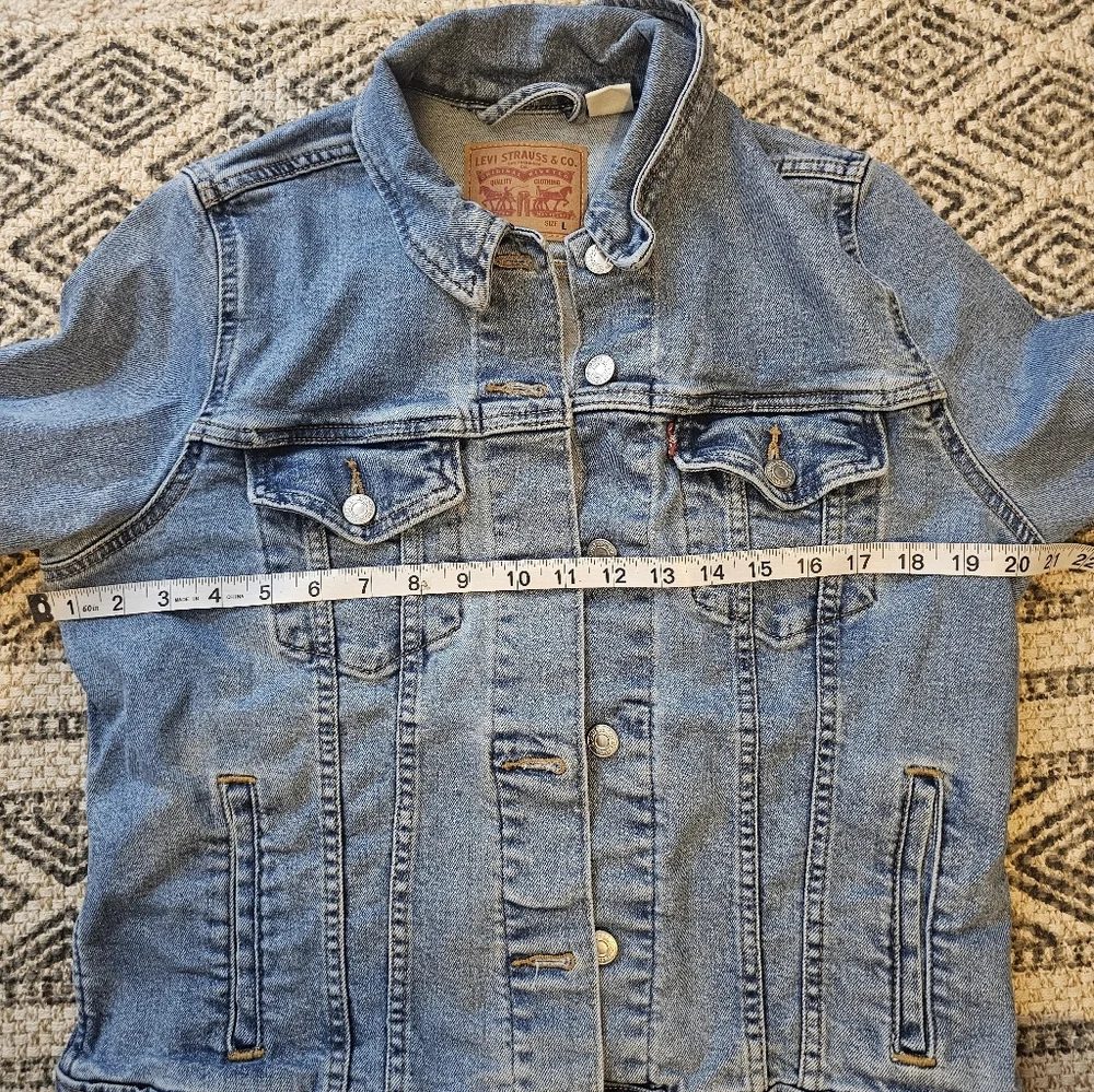 Levi's Women's Original Cotton Denim Trucker Jacket Size L